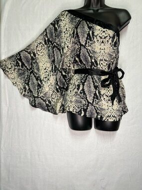 bebe Silk Snake Print One Shoulder Batwing Tunic Top Size S NWT 100% Silk Y2K